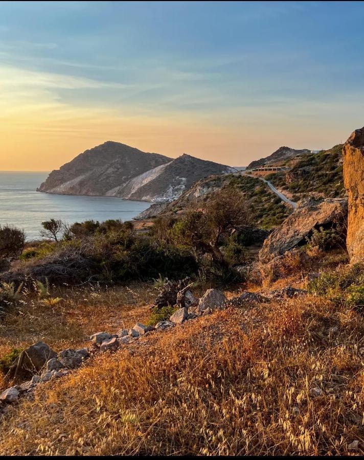 Echoes Milos Plaka  Exteriér fotografie